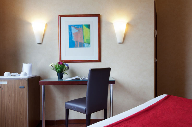 Hotel Arosa Madrid Exterior foto