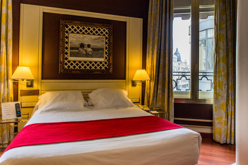Hotel Arosa Madrid Exterior foto