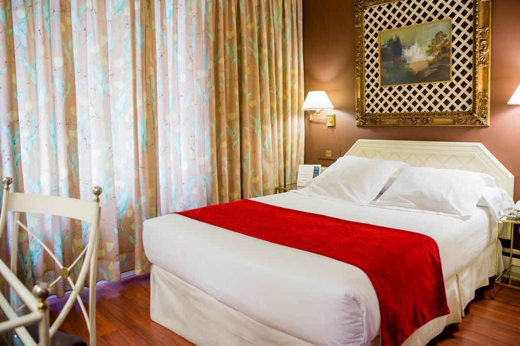 Hotel Arosa Madrid Exterior foto
